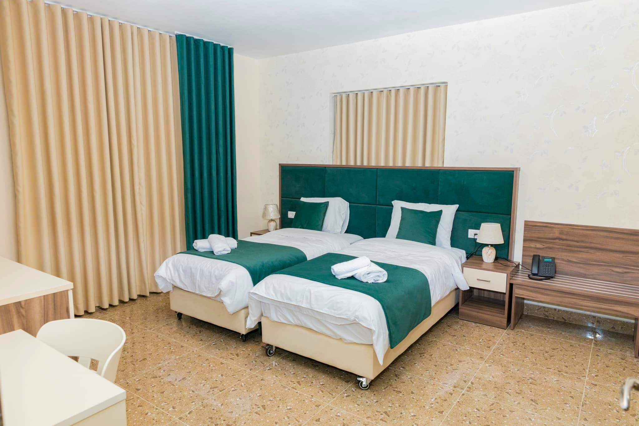 Standard Twin Beds at Isla Hotel